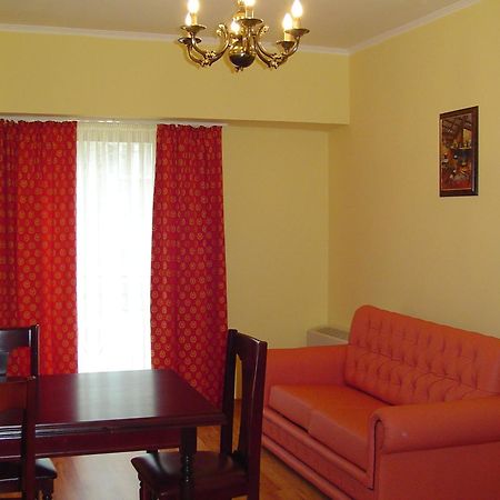 פלוייסטי Hotel Europa חדר תמונה