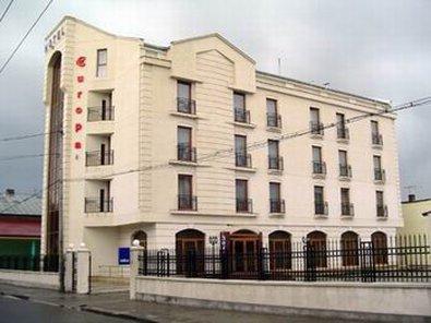 פלוייסטי Hotel Europa מראה חיצוני תמונה